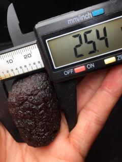 【黑加仑】纯天然黑荔枝纹原石，大皮纹，精致又大气！23.32克，秒杀2880 / 套。