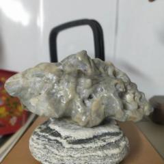 沙漠漆风凌石,阿拉善沙漠奇石玛瑙,多角度赏纹凹,自然美丽山子，大小15×7厘米